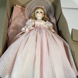 Madame Alexander #1655 ELISE Bridesmaid Doll Blonde Hair Blue Eyes - Picture 1 of 3