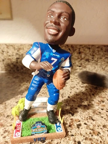 2003 Pro Bowl  Mike Vick Atlanta Falcons Bobblehead Figure Cover