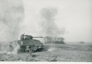 LES  CARABINIERS  1963 PHOTO ORIGINAL  #6 JEAN-LUC GODARD - Picture 1 of 1