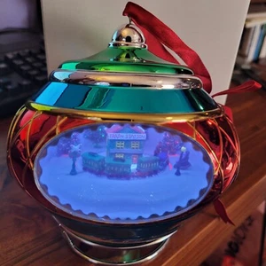 Caja de música Mr Christmas iluminada adorno tren con soporte - Imagen 1 de 7