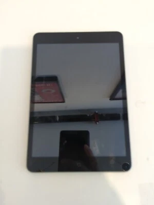 Apple iPad Mini  A1432 Bad Screen Locked For Parts - Image 1 of 4