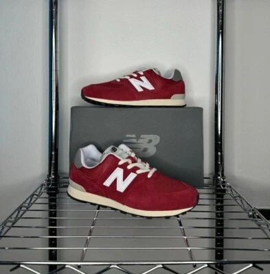 Niños - New Balance 574 Big Kid 'Crimson' GC574RH1 Foto 1 de 4