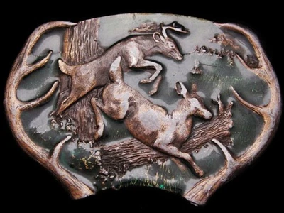 JG03102 BERGAMOTA 1977 VINTAGE **CIERVO CORRIENDO POR EL BOSQUE** HEBILLA DE PIEDRA DE BRONCE Foto 1 de 2