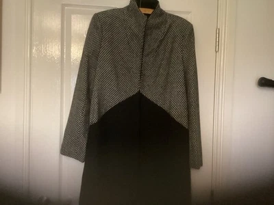 Ladies Overcoat Designed by Laura Clements size 14 - Image 1 of 4