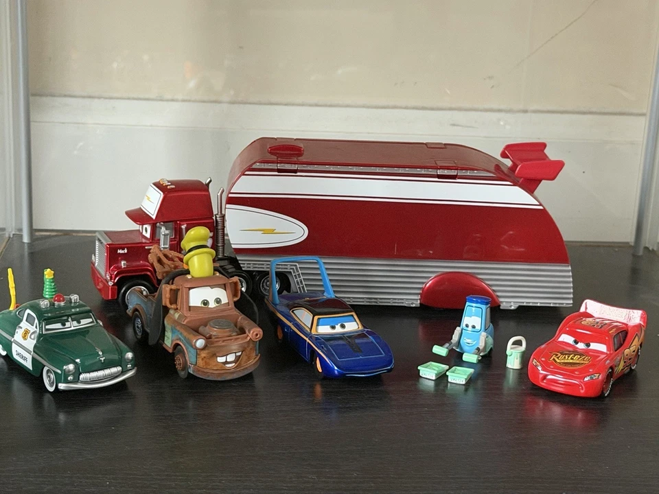 Disney Pixar Cars РЕДКИЙ Лот из 6 Определенных McQueen Starwars King Road Trip Mack! - Изображение 1 из 1