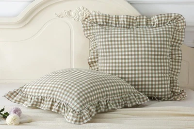 Capas de travesseiro xadrez verde sálvia com babado 20x20 polegadas, pacote com 2 xadrez vintage... - Imagem 1 de 4
