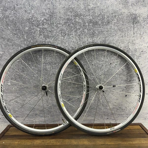 Mavic Aksium Race Wheel Set 700c Vintage 20h 20 Clincher 8s 9s 10s QR 130 mm - Picture 1 of 13