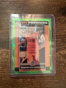 SEBASTIAN FERREIRA 6/99 NEON GREEN - PITCH PRODIGIES #57 - TOPPS CHROME 2023 MLS - Picture 1 of 2