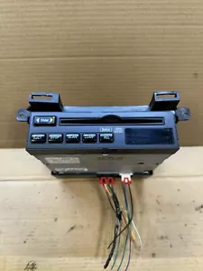✅⭐️ Buick Riviera AM FM Radio Single Disc Slave CD player Unit OEM 16085394 - Picture 1 of 4