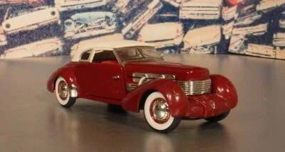 1937 CORD 812 Supercharged By Signature 1/32 Scale Diecast Maroon JUNKYARD - Image 1 of 4