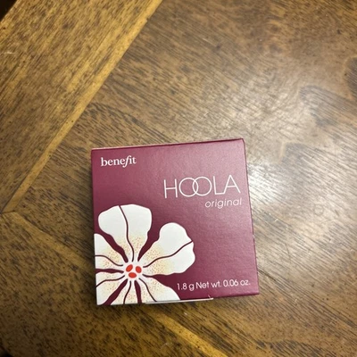 Benefit Hoola Pressed Powder Matte Bronzer ORIGINAL 1.8g/0.06oz Mini Travel - Image 1 of 3