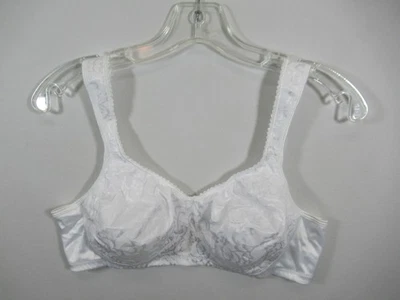 Playtex 18-Hour Ultimate Lift and Support Bra 38B White Wireless Satin 4745 - Image 1 of 4