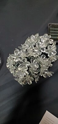 Cadena de luces solares Qedertek Flower blanco frío Foto 1 de 4