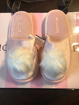 Womens VICTORIA'S SECRET PinkdHouse Slippers Slides w/ Pom Pom Size MEDIUM 7-8 - Image 1 of 4