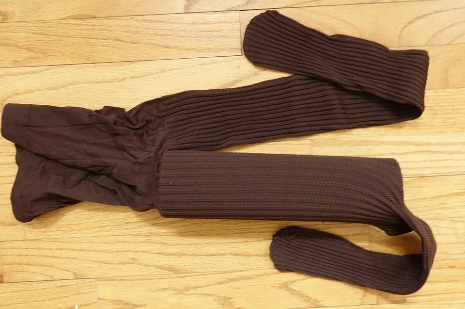 Hanes Women's Coffee brown or black Cable braid Texture Tights, Size M - Image 1 of 1