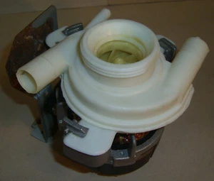 Spülmaschine IGNIS ADL 837 Umwälzpumpe Waschpumpe Zirkulationspumpe Umlaufpumpe - Bild 1 von 6