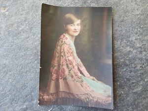 Foto de colección mujer posando arte americano coleccionar instantánea niña mujer antigua - Imagen 1 de 2