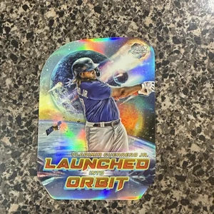 Vladimir Guerrero LAUNCHED INTO ORBIT 2023 Topps Cosmic Chrome Refractor #LIO-6 - Bild 1 von 6