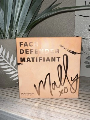 NIB Mally XO Face Defender Matifiant W/Sponge Mirror Universal 0.46 Oz 13g HTF - Image 1 of 4