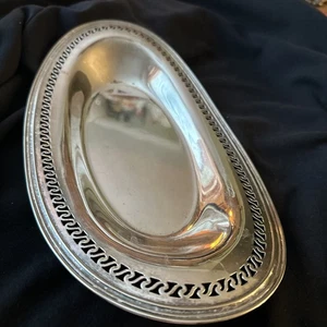 Bandeja de pan ovalada W.B.MFG Co. 14”x7,5” 2862 - Imagen 1 de 5