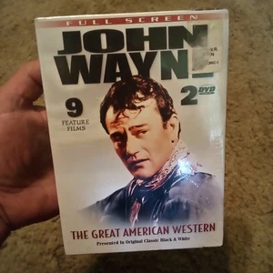 John Wayne - The Great American Western 2 DVD's Sealed 9 Feature Films in B&W - Foto 1 di 4