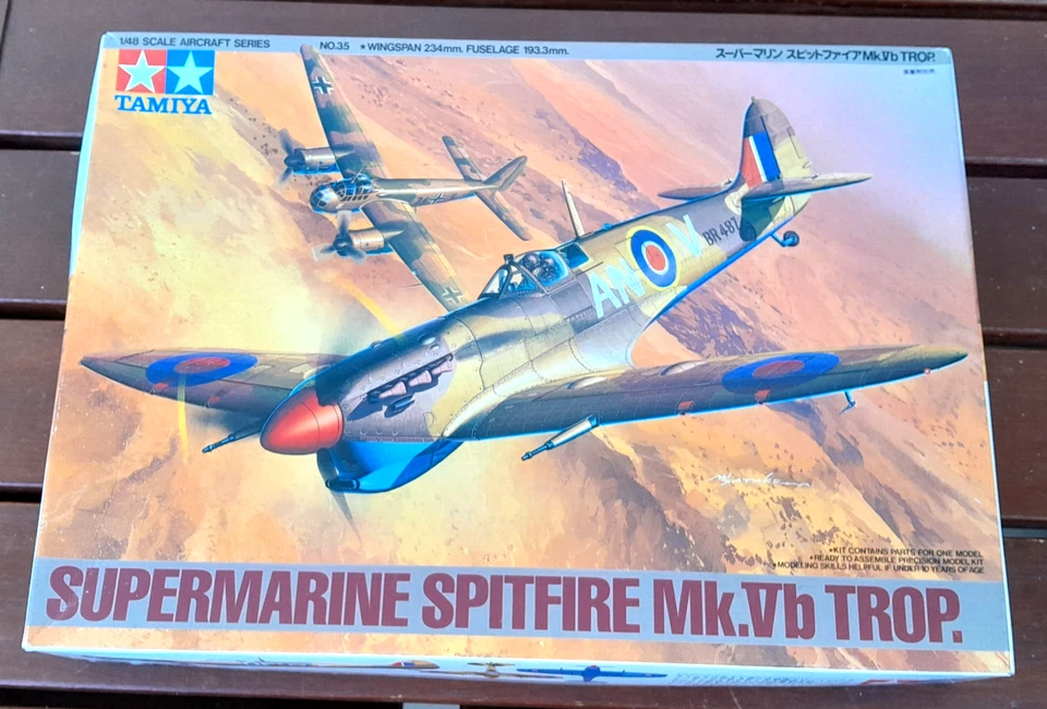 Modellellino Aereo Militare Tamiya 1:48 Supermarine Spitfire Mk VB Trop. 61035 - Immagine 1 di 1