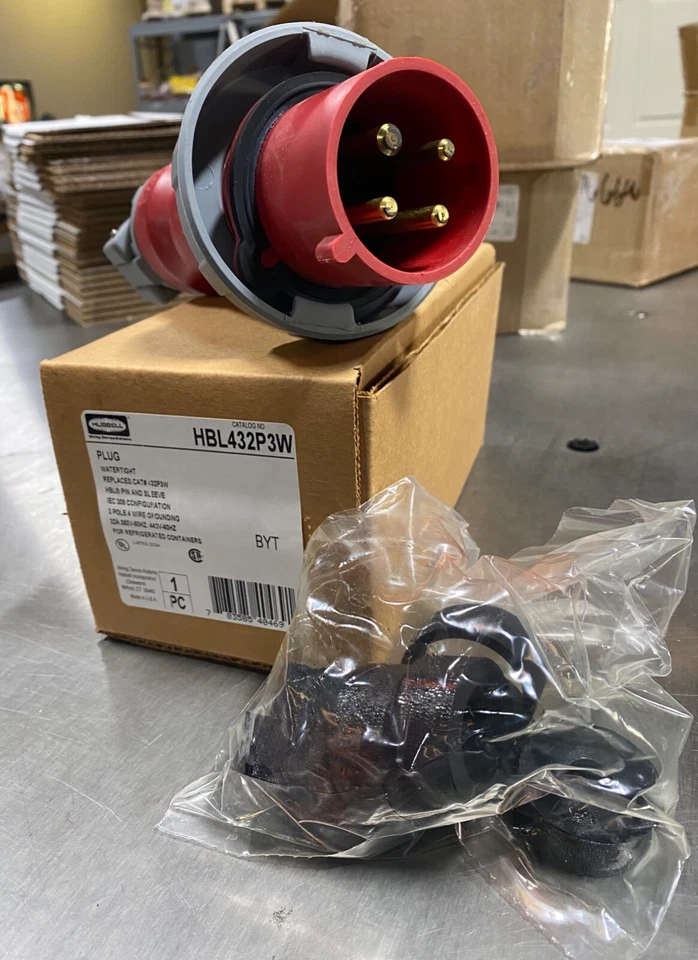 Hubbell NSB HBL432P3W Plug Pin And Sleeve 3P 32A 440V Red 4Wire - Image 1 of 2