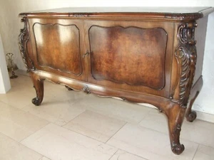 altes Wohnzimmerschränkchen - Bild 1 von 2