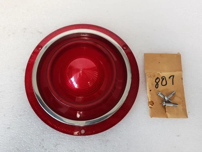 NUEVO NOS-NORS 1962 Ford Galaxie luz trasera lente R o L HECHO EN EE. UU. Foto 1 de 4