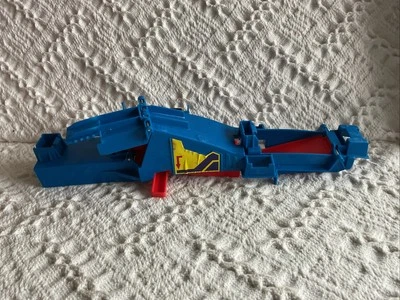 Hot Wheels 2014 BGJ55 Super Loop Chase Race Track Part OQ Blue & Red - Image 1 of 4