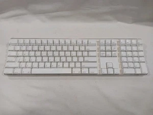Apple Wireless Keyboard A1016 White English Layout w/ Numeric Keypad Tested  - Picture 1 of 13