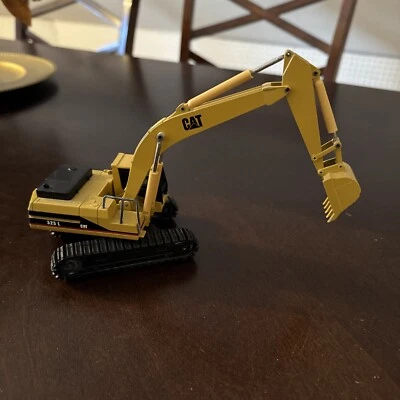 Excavadora Caterpillar Cat 325 L - NZG escala 1:50 modelo fundido a presión #367 Foto 1 de 4