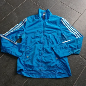 ADIDAS Sportjacke Trainingsjacke leichte Jacke blau/weiß Gr. 34/36 (36 steht dri - Bild 1 von 6