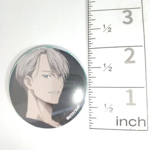 Insignia A77101 Yuri on Ice Can Victor Nikiforov - Imagen 1 de 3