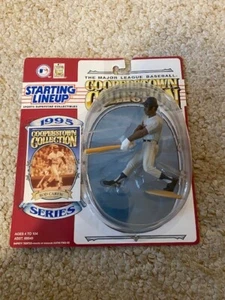 NEW~ROD CAREW ~ MINNESOTA TWINS~1995 STARTING LINEUP Figure~COOPERSTOWN BXM - Picture 1 of 1