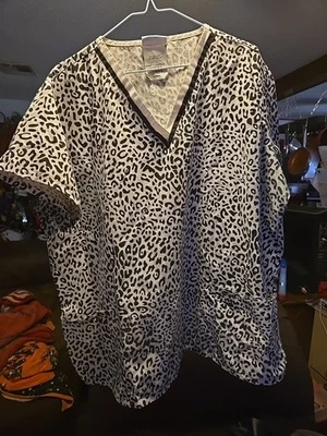 XL Uniform Advantage Scrub Top - Image 1 of 3