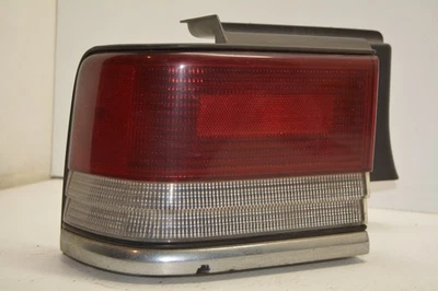 1992-1995 PLYMOUTH ACCLAIM DRIVER LEFT SIDE TAIL LIGHT LAMP OEM, 166-01616 Foto 1 de 4
