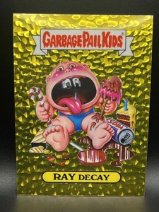 2025 Garbage Pail Kids Get A Grip Kunstdrucke 5X7 Ray Decay GOLD PARALLEL 16/50 - Bild 1 von 2