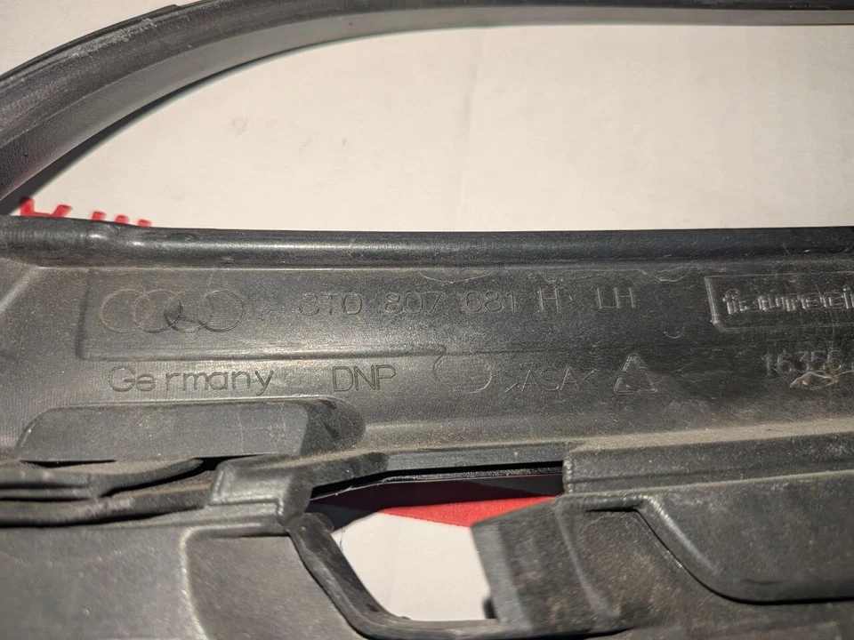 Оригинальная передняя нижняя решетка левая для Audi A5 2013 2014 2015 2016 годов выпуска 8T0807681H - Изображение 1 из 4