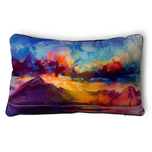 Cojín de cresta Scott Naismith Cuillins - 33 x 53 cm terciopelo cepillado suave en tubería - Imagen 1 de 1