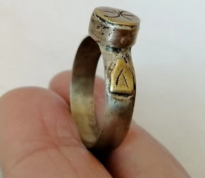 Rarissimo Anello Antico Vichingo Colore Argento Qualità Artefatto Autentico - Foto 1 di 15
