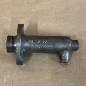 Original Jaguar XKE E-Type S1 3.8 4.2 Dunlop Clutch Master Cylinder VBM3236 - Picture 1 of 7