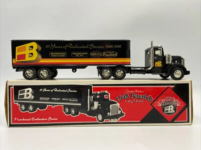 De colección 1998 Ertl Coleccionables H340 1948 Peterbilt Semi 50 Aniversario Bosselman Foto 1 de 4