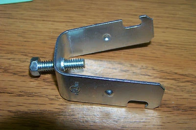 new erico sch16 one piece strut clamp for 1" emt or 3/4" rigid to strut