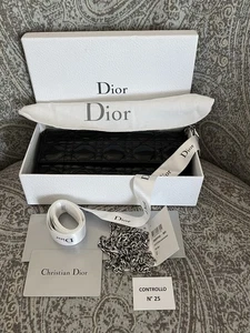 Cartera con cadena Dior LADY BANDOLERA Croisiere clutch negra Cannage JUEGO COMPLETO - Imagen 1 de 15