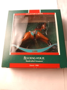 1988 Hallmark Andenken Weihnachtsschmuck Schaukelpferd #8 Collectors Series - Bild 1 von 4