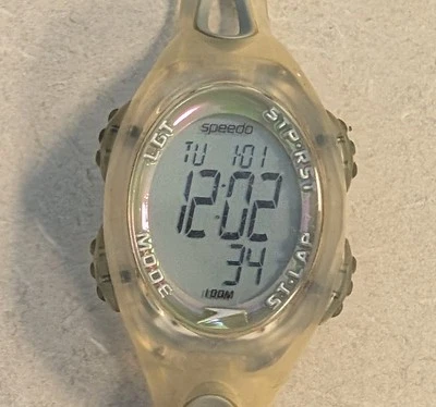 WORKING Speedo Digital Wristwatch with a Buckle Band and Water Resistance 100M - Image 1 of 4