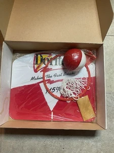 Mini aro de baloncesto Doritos Makin’ The Fast Break 1995 Frito Lay Employee de colección - Imagen 1 de 11