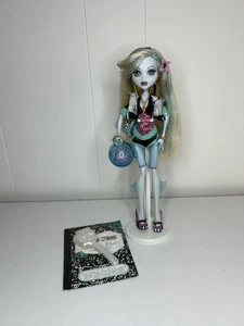 Muñeca Monster High Primera Ola Azul Lagoona con Pez Mascota y Cepillo - Imagen 1 de 12