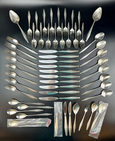 Diamond Reed & Barton Sterling Silver Flatware Set 8 Service 55pc Danish/MCM Cover